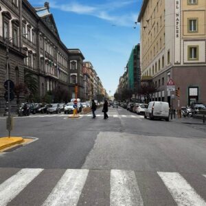 Corso Umberto - Piazza Santa Maria la Scala ampio locale deposito in vendita